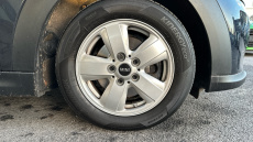 MINI Hatchback 1.5 Cooper Classic 3dr Auto [Comfort/Nav Pack] Petrol Hatchback